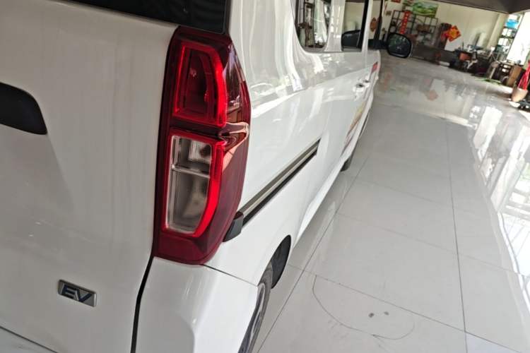 Used Wuling Zhiguang New Energy 2025 Comfort Model Right Rear Taillight