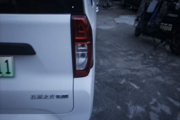 Used Wuling Zhiguang New Energy 2025 Standard Model Right Rear Taillight