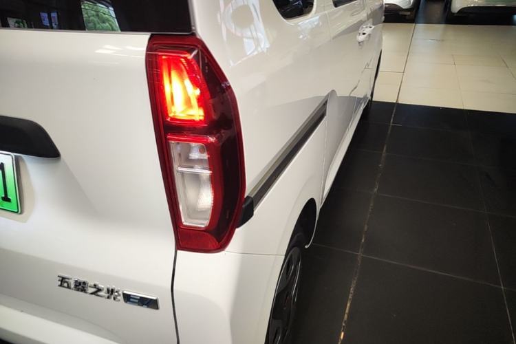 Used Wuling Zhiguang New Energy 2025 Comfort Model Right Rear Taillight