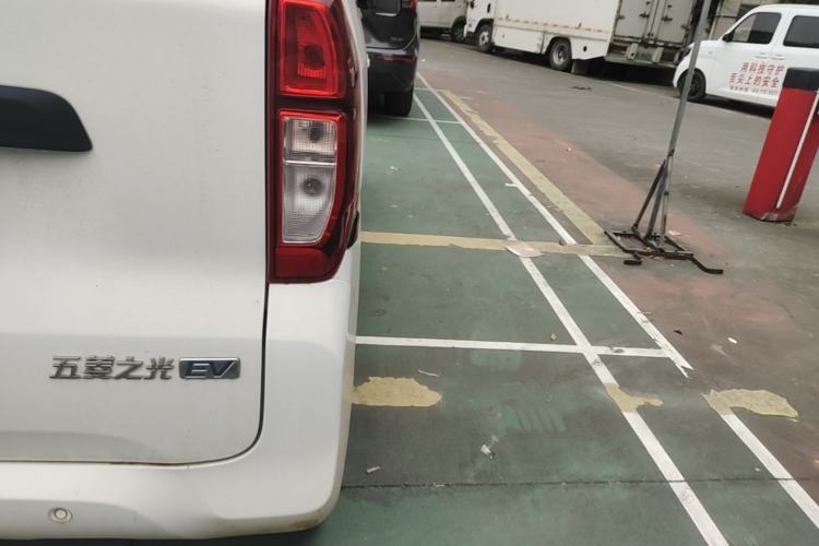 Used Wuling Zhiguang New Energy 2025 Standard Model Right Rear Taillight