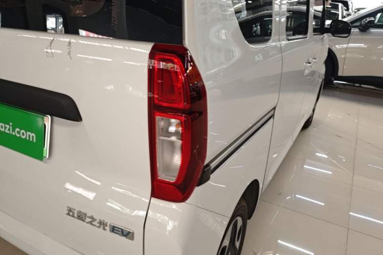Used Wuling Zhiguang New Energy 2025 Comfort Model Right Rear Taillight