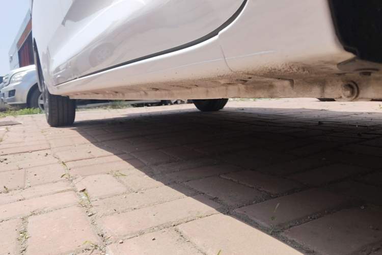 Used Wuling Zhiguang New Energy 2025 Standard Model Right Side Sill