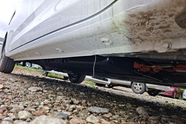 Used Wuling Zhiguang New Energy 2025 Model 305km Ambitious Edition Right Side Sill