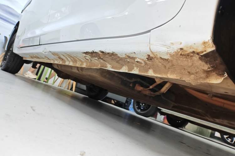 Used Wuling Zhiguang New Energy 2025 Standard Model Right Side Sill