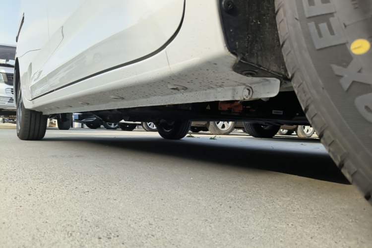 Used Wuling Zhiguang New Energy 2025 Comfort Model Right Side Sill