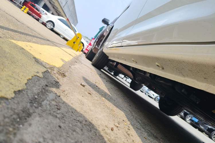 Used Wuling Zhiguang New Energy 2025 Comfort Model Right Side Sill