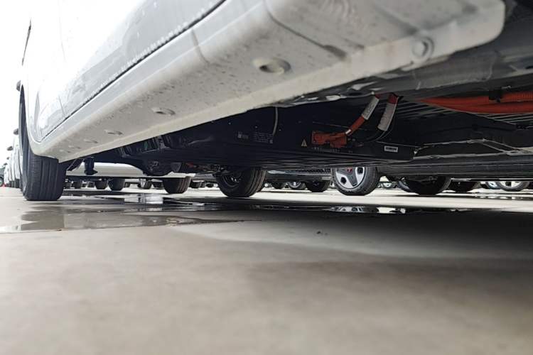 Used Wuling Zhiguang New Energy 2025 Standard Model Right Side Sill