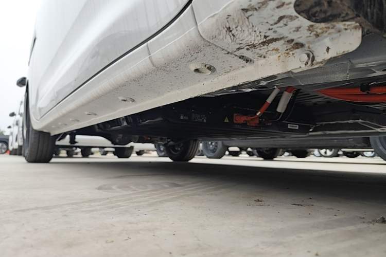Used Wuling Zhiguang New Energy 2025 Standard Model Right Side Sill