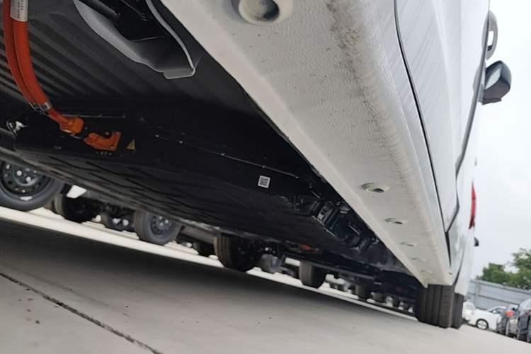 Used Wuling Zhiguang New Energy 2025 Standard Model Right Side Sill