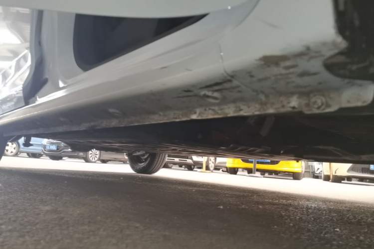 Used Wuling Zhiguang New Energy 2025 Standard Model Right Side Sill
