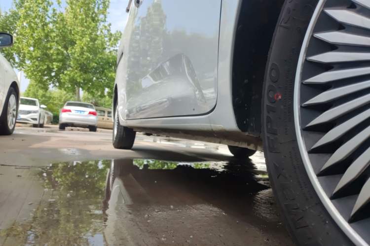 Used Wuling Zhiguang New Energy 2025 Standard Model Right Side Sill