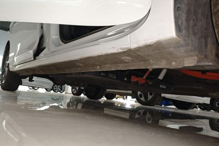 Used Wuling Zhiguang New Energy 2025 Comfort Model Right Side Sill