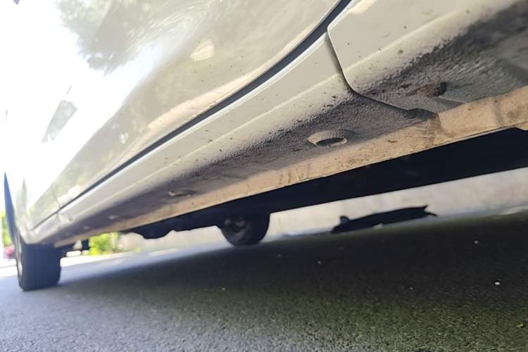 Used Wuling Zhiguang New Energy 2025 Standard Model Right Side Sill