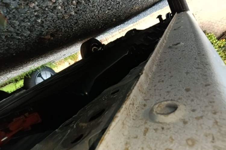 Used Wuling Zhiguang New Energy 2025 Model 305km Ambitious Edition Right Side Sill