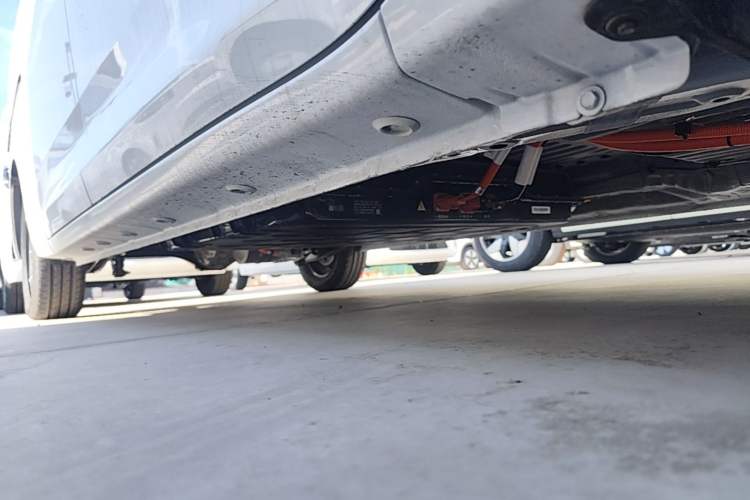 Used Wuling Zhiguang New Energy 2025 Standard Model Right Side Sill