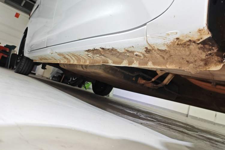 Used Wuling Zhiguang New Energy 2025 Standard Model Right Side Sill