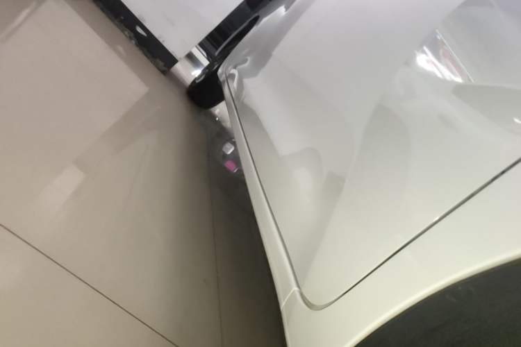 Used Wuling Zhiguang New Energy 2025 Model 305km Ambitious Edition Right Side Sill