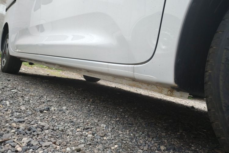 Used Wuling Zhiguang New Energy 2025 Model 305km Ambitious Edition Right Side Sill