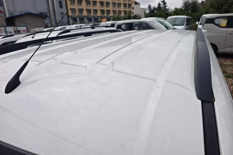 Used Wuling Zhiguang New Energy 2025 Model 305km Ambitious Edition Roof