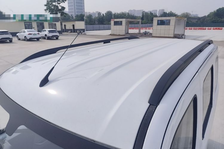 Used Wuling Zhiguang New Energy 2025 Model 305km Ambitious Edition Roof