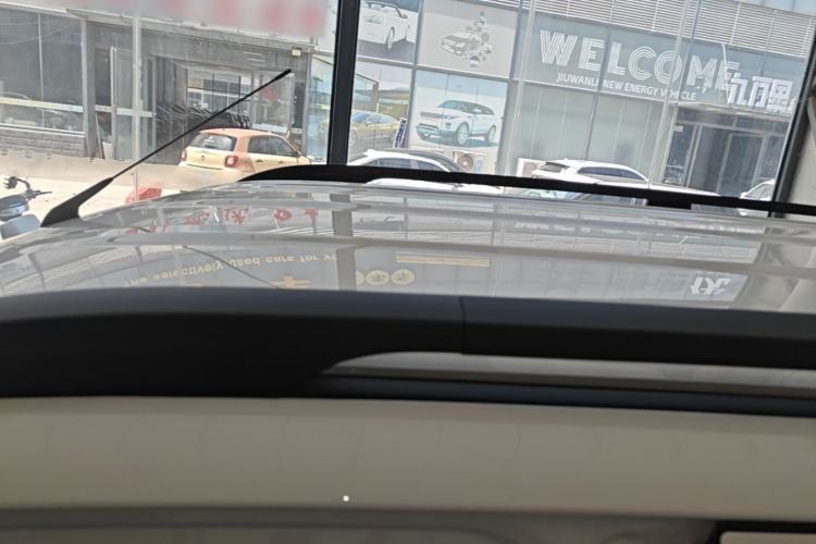 Used Wuling Zhiguang New Energy 2025 Model 305km Ambitious Edition Roof