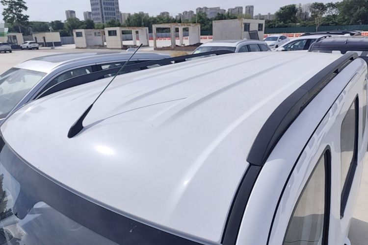 Used Wuling Zhiguang New Energy 2025 Model 305km Ambitious Edition Roof