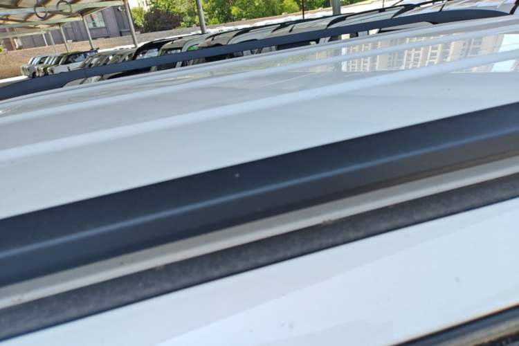 Used Wuling Zhiguang New Energy 2025 Model 305km Ambitious Edition Roof
