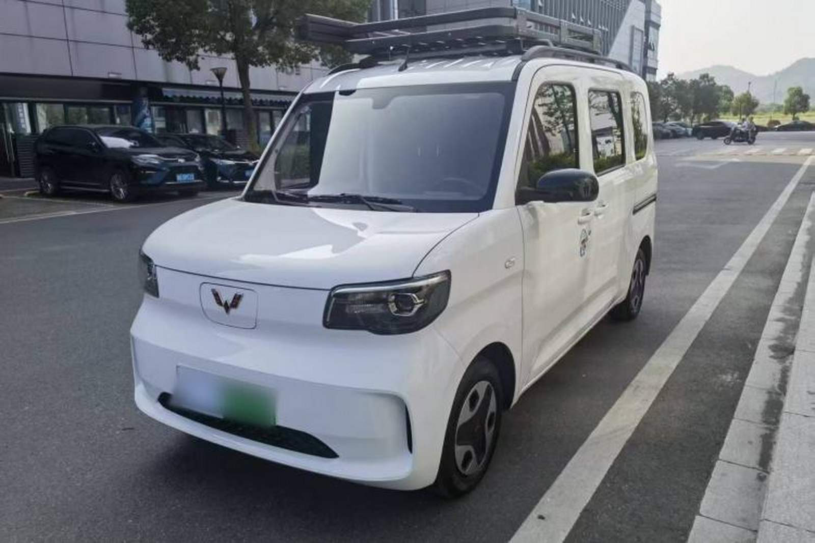Фото Wuling с площадки
