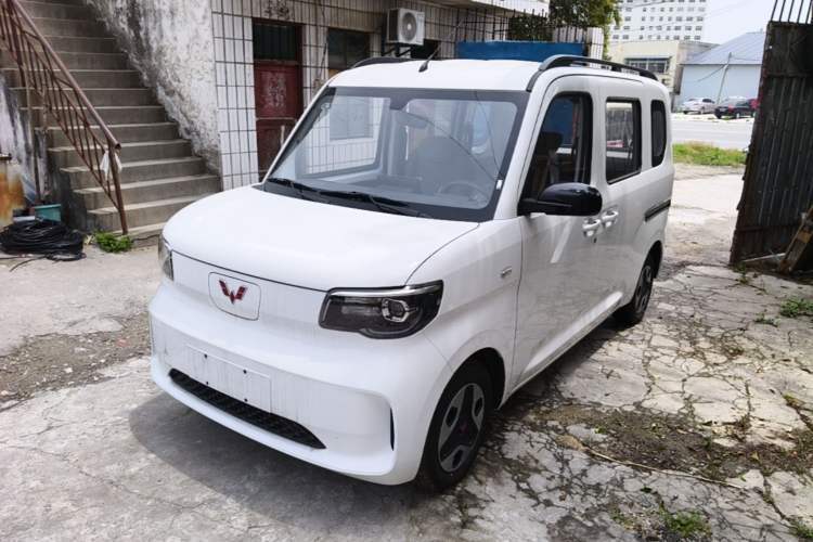Ojetý Wuling Zhiguang New Energy 2025 Comfort Model Guazi used car, China used car export, Used car for sale, Used  cars, Cheapest cars for sale