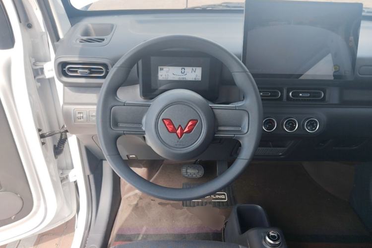 Used Wuling Zhiguang New Energy 2025 Comfort Model Steering Wheel