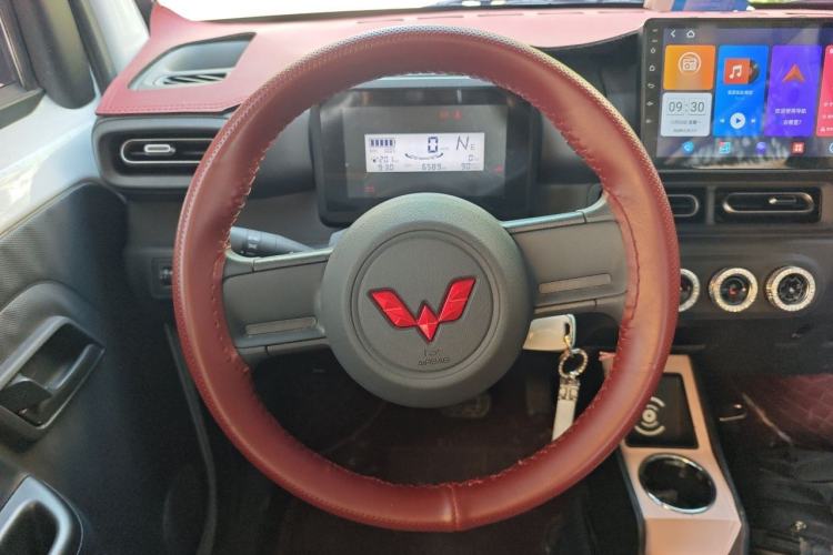 Used Wuling Zhiguang New Energy 2025 Standard Model Steering Wheel