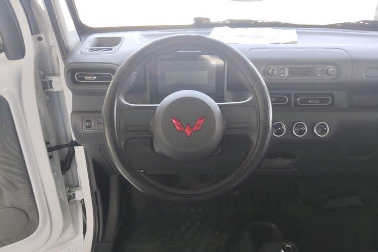 Used Wuling Zhiguang New Energy 2025 Comfort Model Steering Wheel