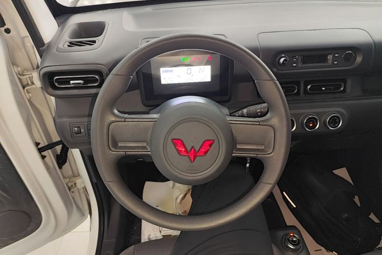 Used Wuling Zhiguang New Energy 2025 Comfort Model Steering Wheel