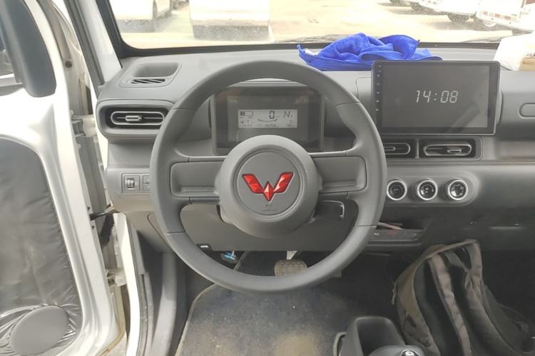 Used Wuling Zhiguang New Energy 2025 Standard Model Steering Wheel