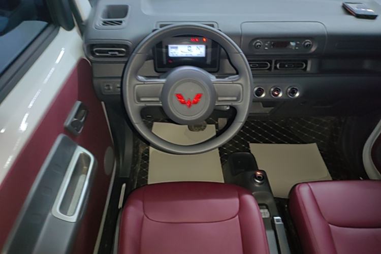 Used Wuling Zhiguang New Energy 2025 Standard Model Steering Wheel