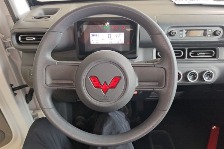 Used Wuling Zhiguang New Energy 2025 Comfort Model Steering Wheel