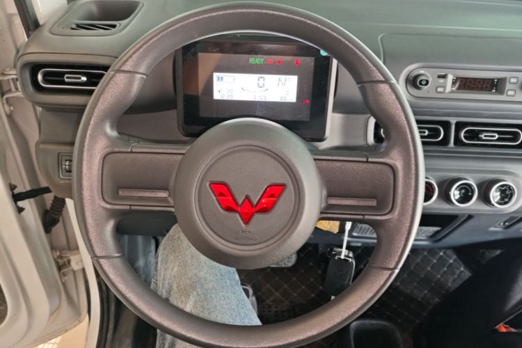 Used Wuling Zhiguang New Energy 2025 Comfort Model Steering Wheel