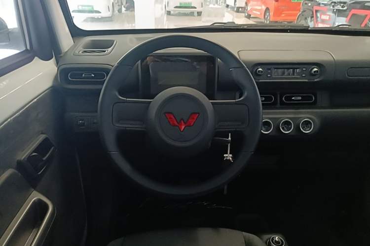Used Wuling Zhiguang New Energy 2025 Comfort Model Steering Wheel