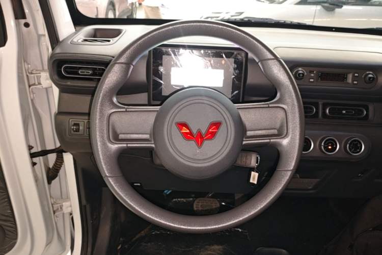 Used Wuling Zhiguang New Energy 2025 Comfort Model Steering Wheel