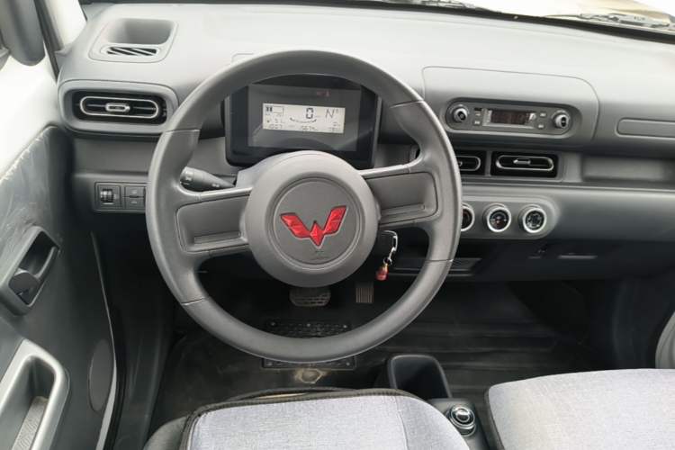Used Wuling Zhiguang New Energy 2025 Comfort Model Steering Wheel