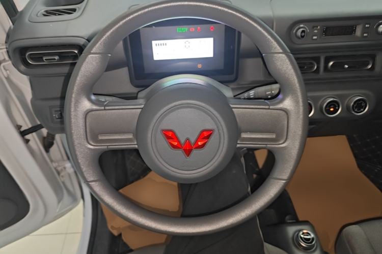 Used Wuling Zhiguang New Energy 2025 Comfort Model Steering Wheel
