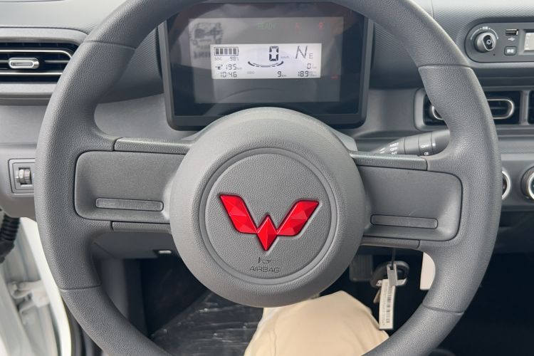 Used Wuling Zhiguang New Energy 2025 Comfort Model Steering Wheel