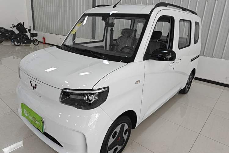 Used Wuling Zhiguang New Energy 2025 Model 305km Ambitious Edition Guazi used car, China used car export, Used car for sale, Used cars, Cheapest cars for sale