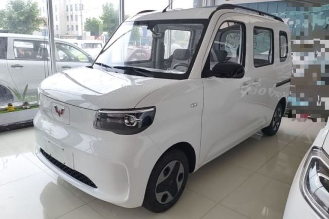 Used Wuling Zhiguang New Energy 2025 Model 305km Ambitious Edition
