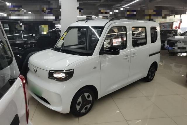 Used Wuling Zhiguang New Energy 2025 Model 305km Ambitious Edition