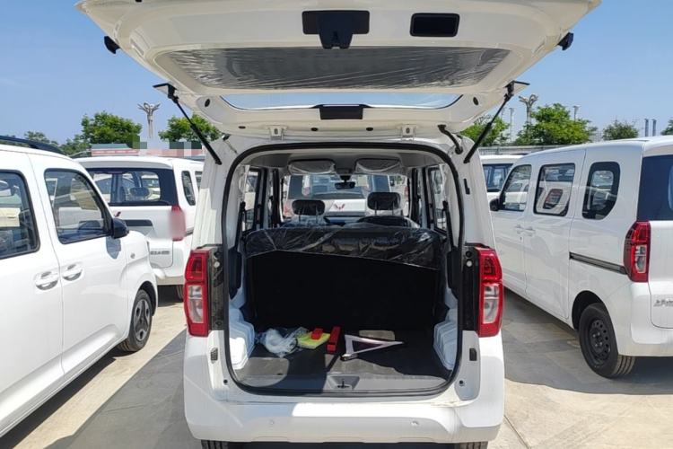 Used Wuling Zhiguang New Energy 2025 Comfort Model Trunk