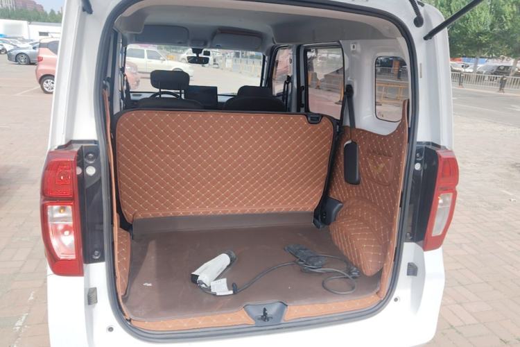 Used Wuling Zhiguang New Energy 2025 Comfort Model Trunk