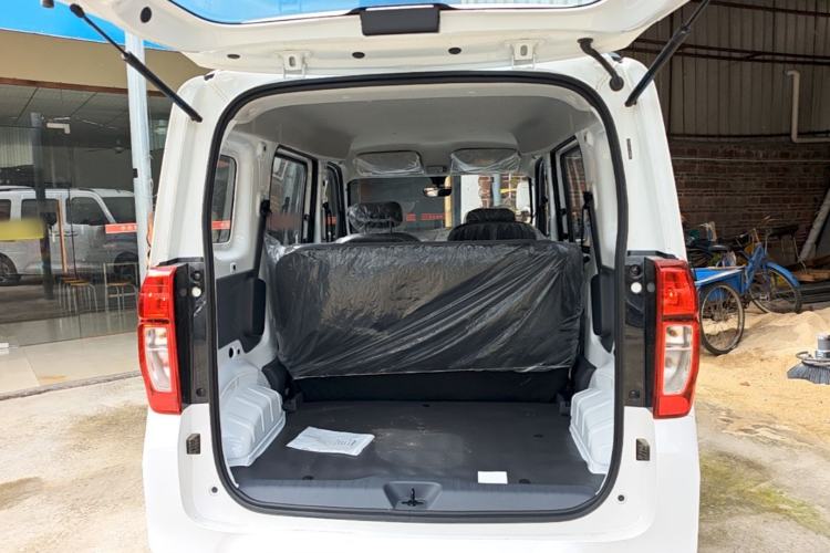 Used Wuling Zhiguang New Energy 2025 Model 305km Ambitious Edition Trunk