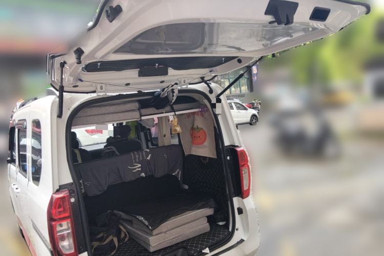 Used Wuling Zhiguang New Energy 2025 Model 305km Ambitious Edition Trunk