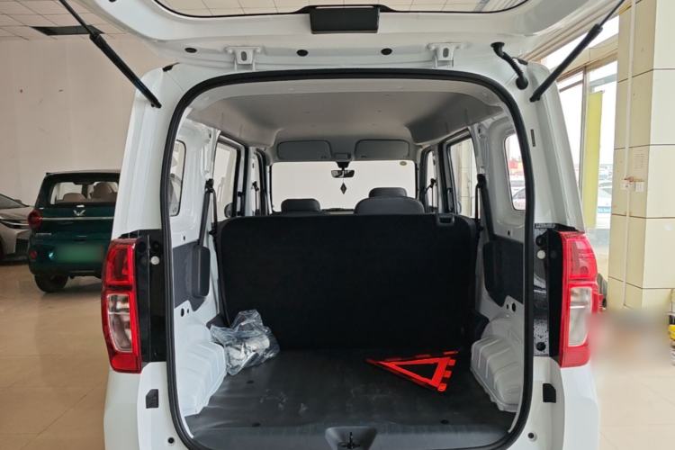 Used Wuling Zhiguang New Energy 2025 Comfort Model Trunk